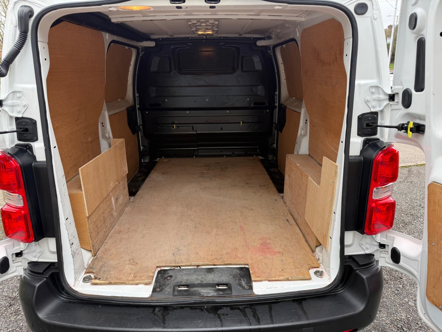 Used Peugeot Expert 2022 for sale - 77550740: Photo 9