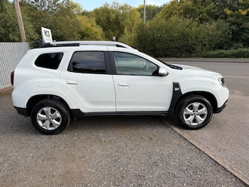 Used Dacia Duster 2018 for sale - 76072877: Photo 2