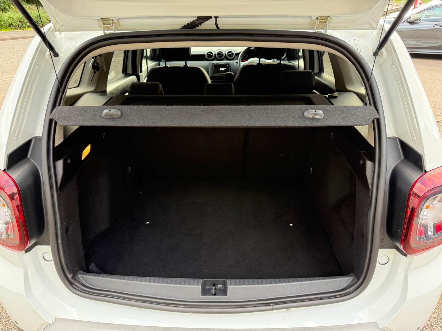 Used Dacia Duster 2018 for sale - 76072877: Photo 8
