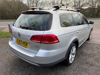 Used Volkswagen Passat 2012 for sale - 77646859: Photo