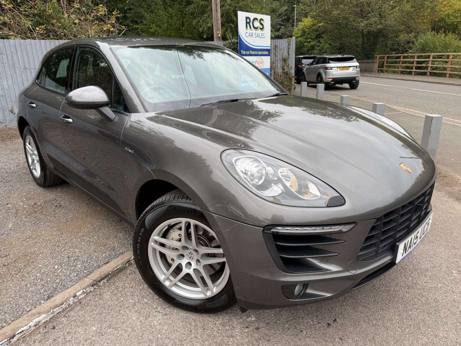Used Porsche Macan 2015 for sale - 76108371: Photo 1