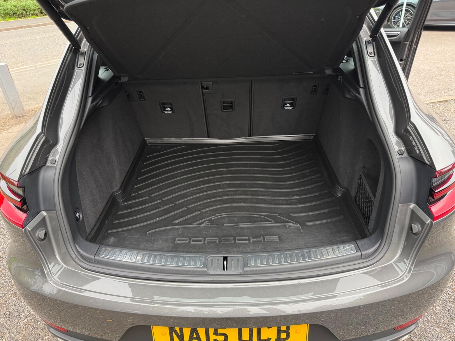 Used Porsche Macan for sale - 76997544: Photo 10