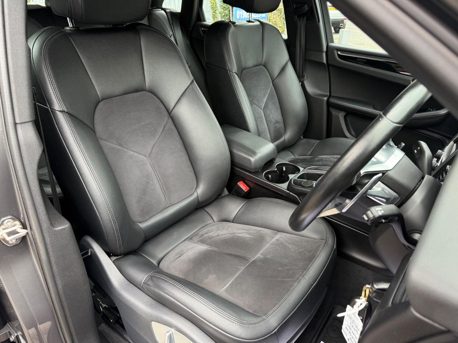 Used Porsche Macan for sale - 76997544: Photo 16