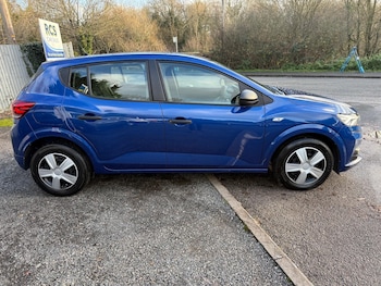 Used Dacia Sandero 2022 for sale - 76802120: Photo