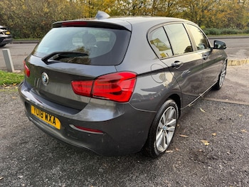 Used BMW 1 Series 2018 for sale - 76433410: Photo