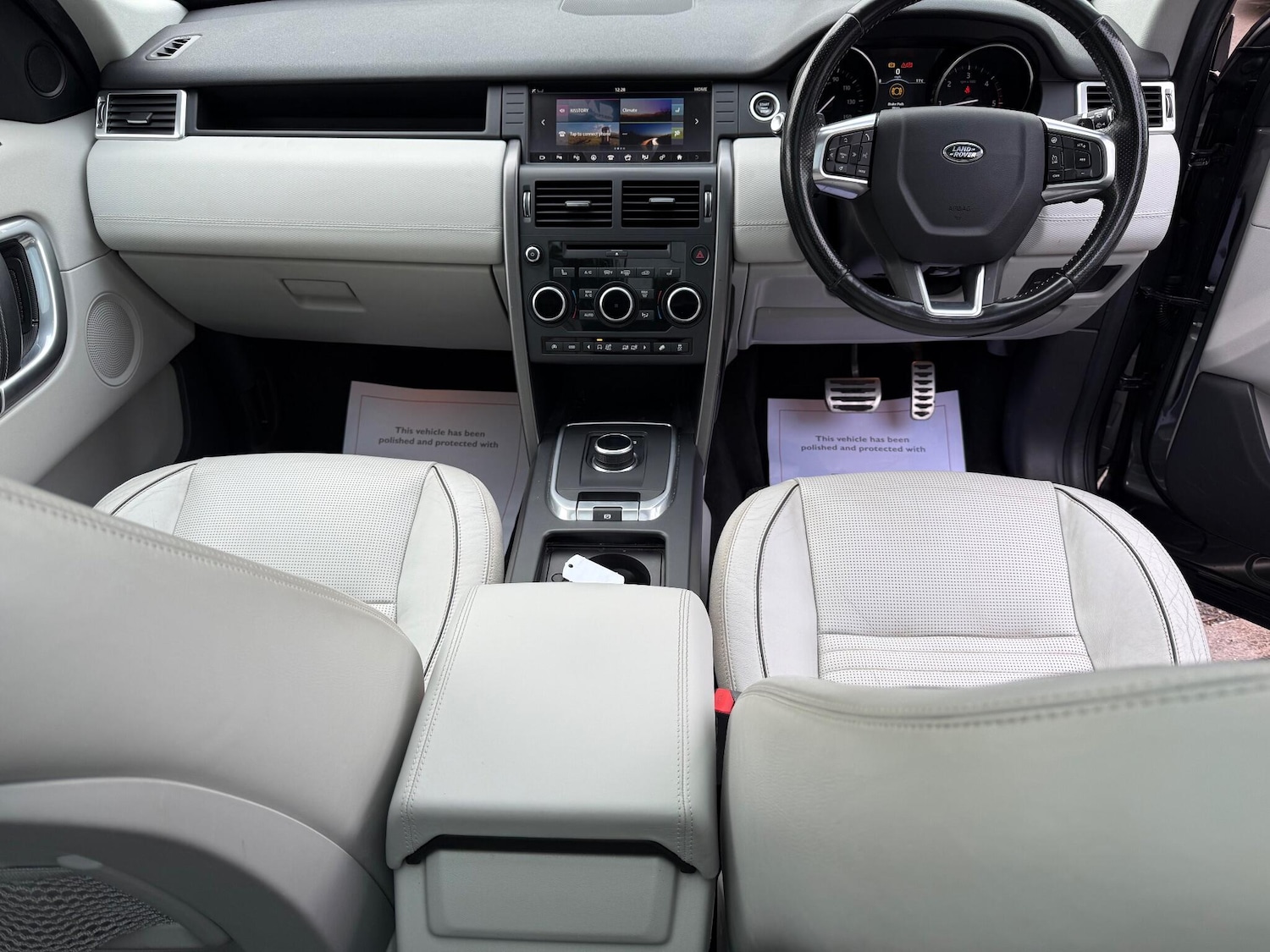 Used Land Rover Discovery Sport 2016 for sale - 76371468: Photo 16