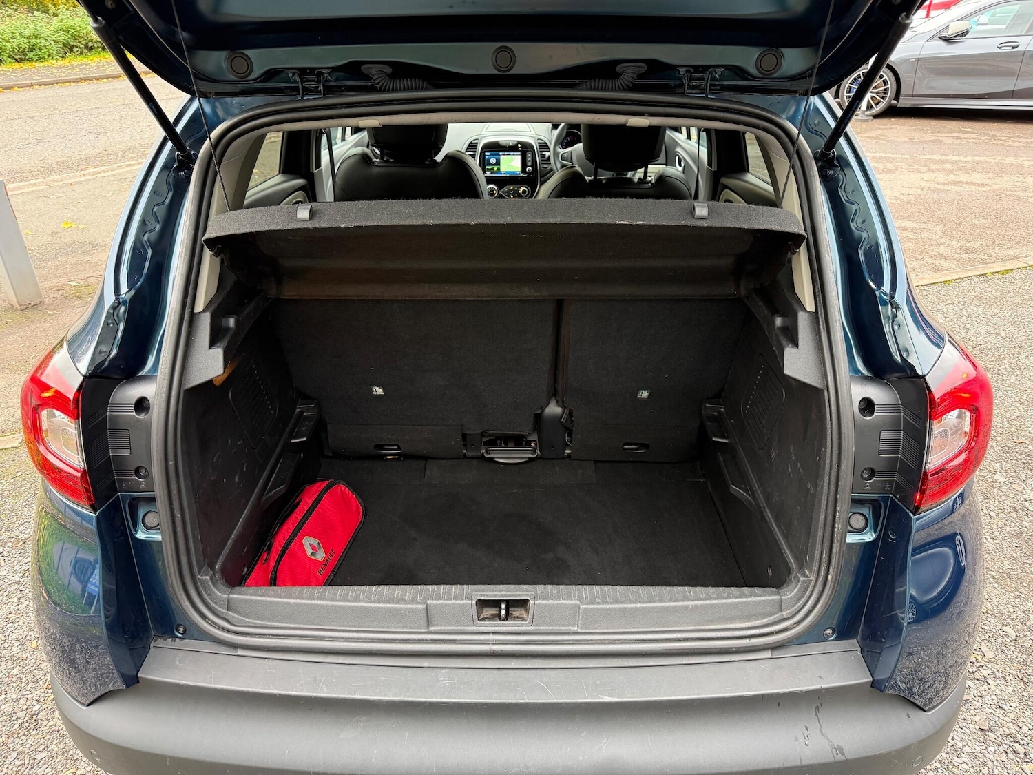 Used Renault Captur 2019 for sale - 76388352: Photo 10