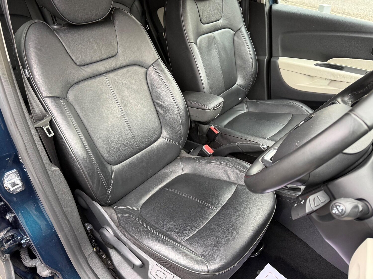 Used Renault Captur 2019 for sale - 76388352: Photo 16