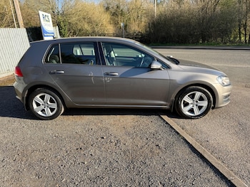 Used Volkswagen Golf 2016 for sale - 77824768: Photo