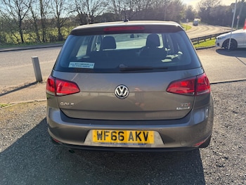 Used Volkswagen Golf 2016 for sale - 77824768: Photo