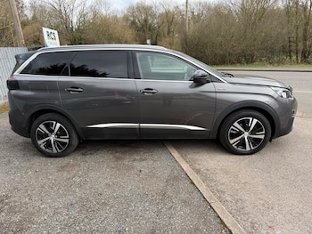 Used Peugeot 5008 2020 for sale - 77574187: Photo