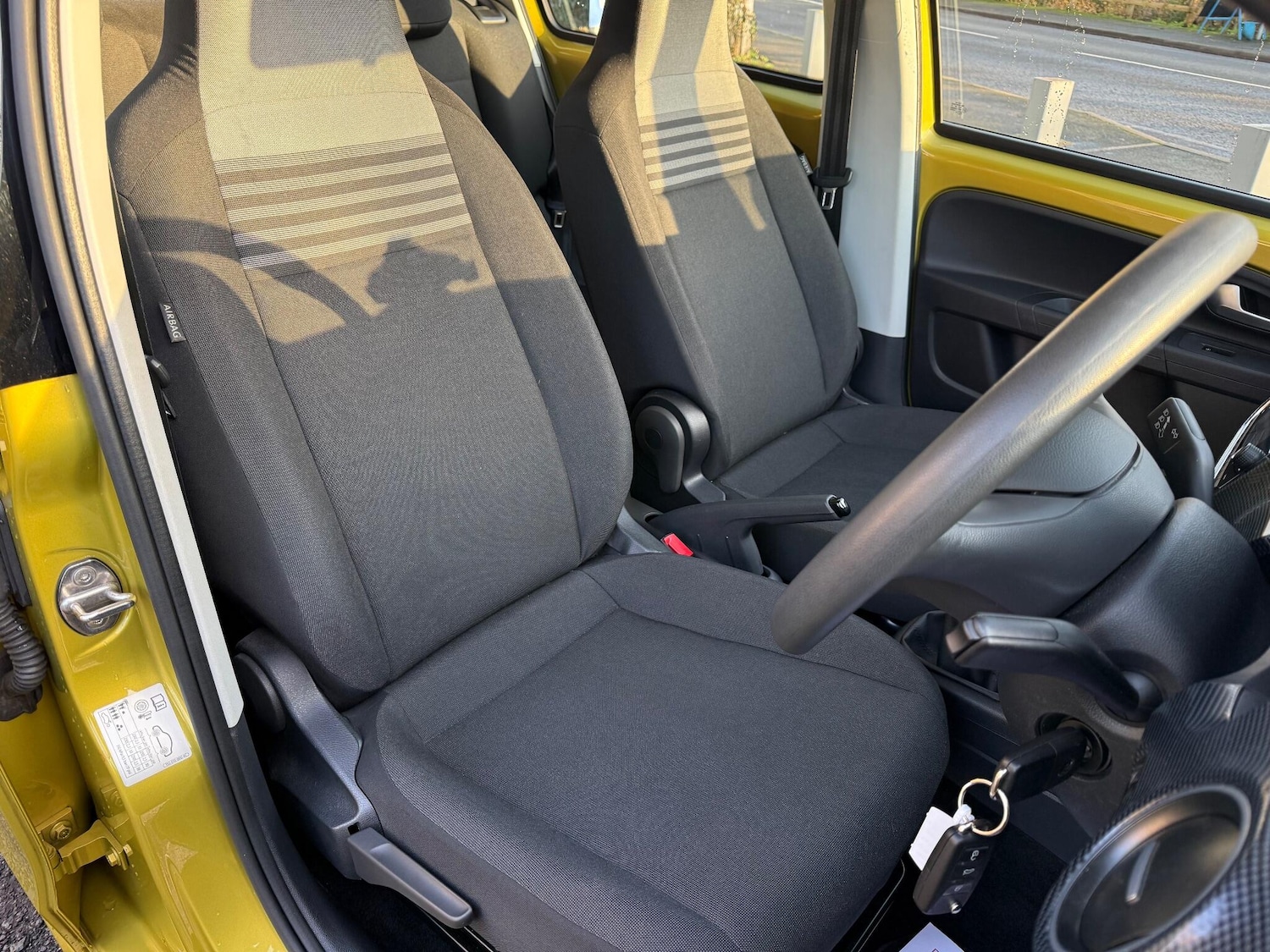 Used Volkswagen up! 2020 for sale - 76913386: Photo 14