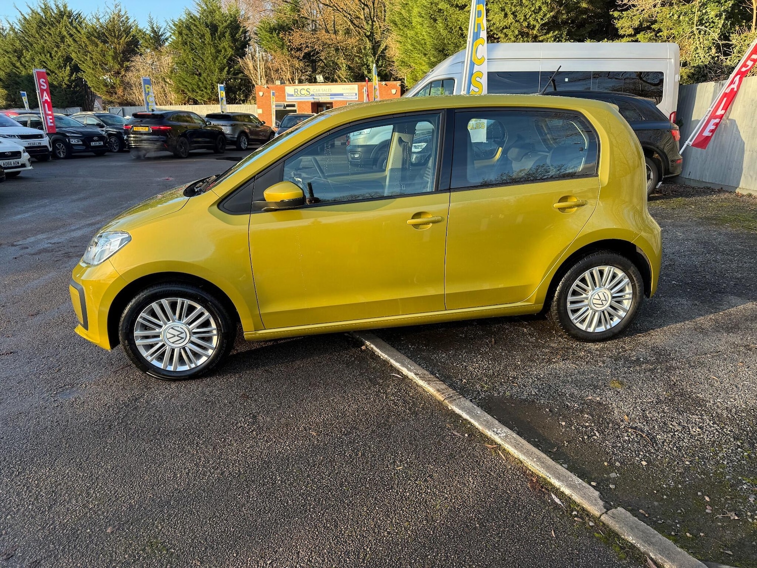 Used Volkswagen up! 2020 for sale - 76913386: Photo 6