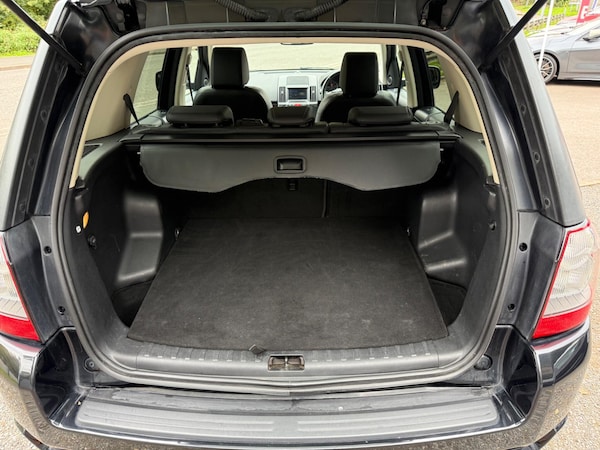 Used Land Rover Freelander 2 2011 for sale - 76166862: Photo 10