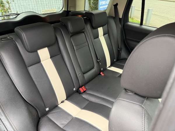 Used Land Rover Freelander 2 2011 for sale - 76166862: Photo 14
