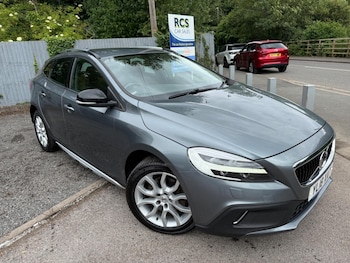 Used Volvo V40 Cross Country 2018 for sale - 78891855: Photo