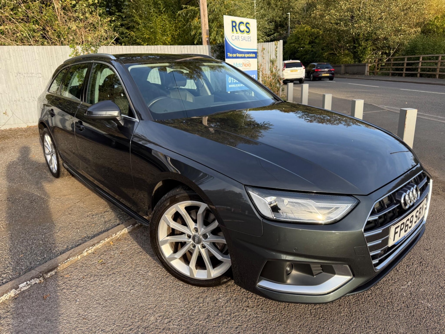 Used Audi A4 Avant 2019 for sale - 76239371: Photo 1