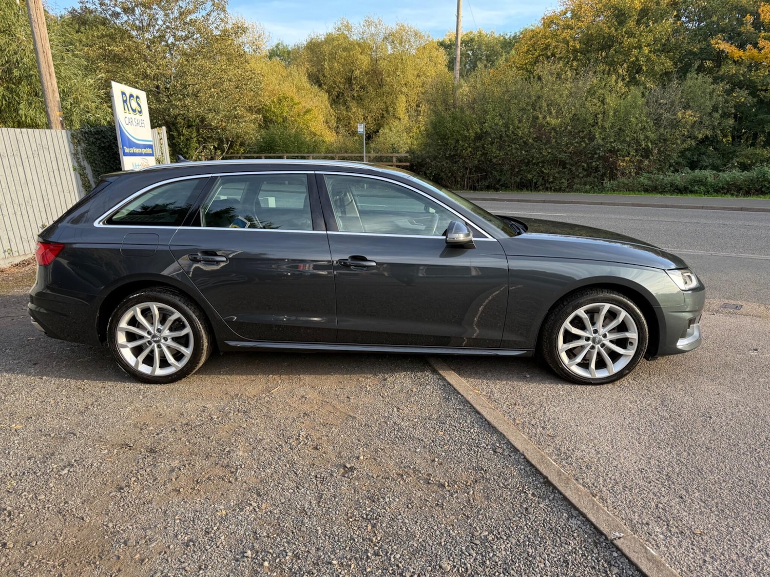 Used Audi A4 Avant 2019 for sale - 76239371: Photo 2