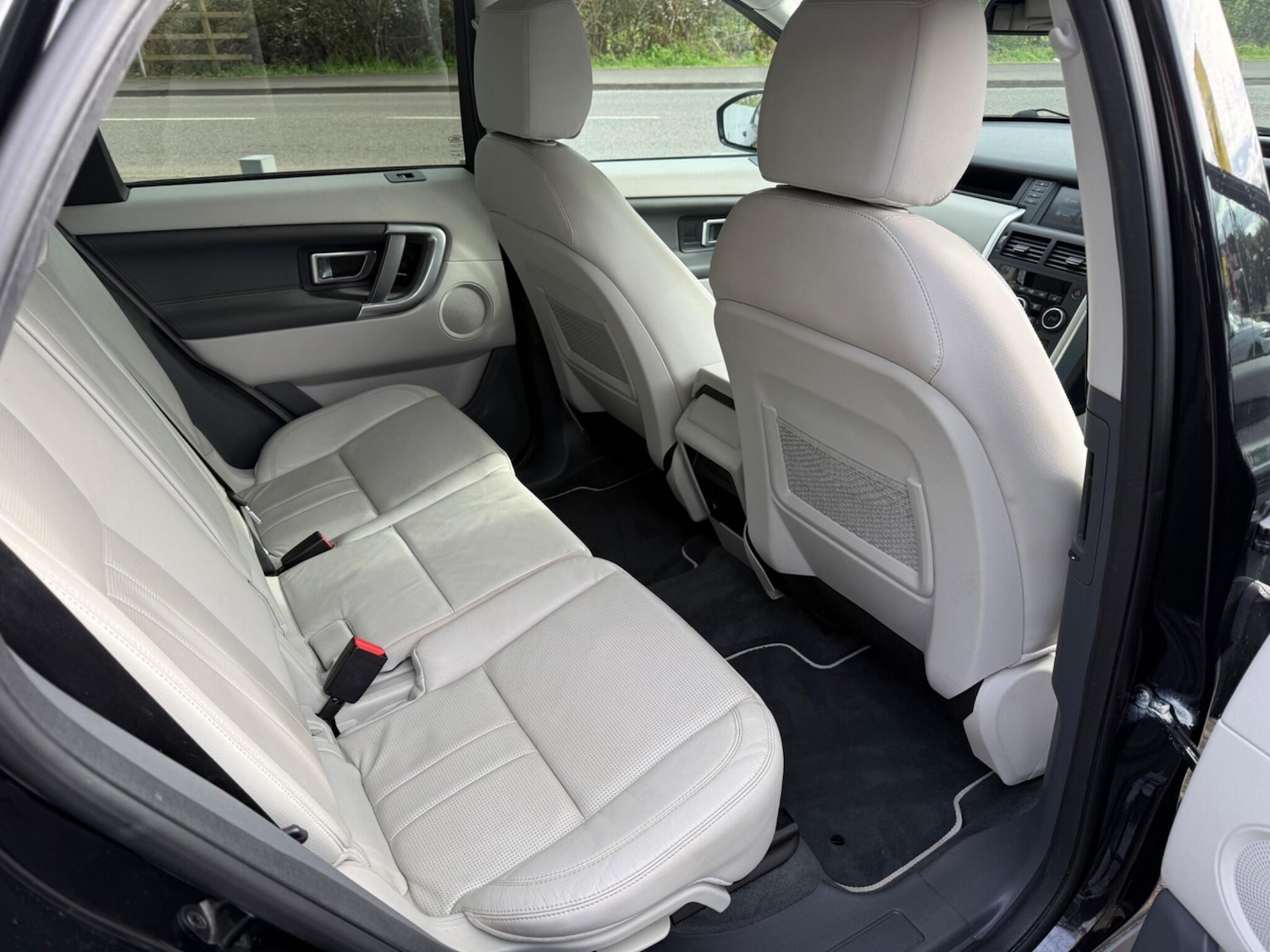 Used Land Rover Discovery Sport for sale - 78170624: Photo 15