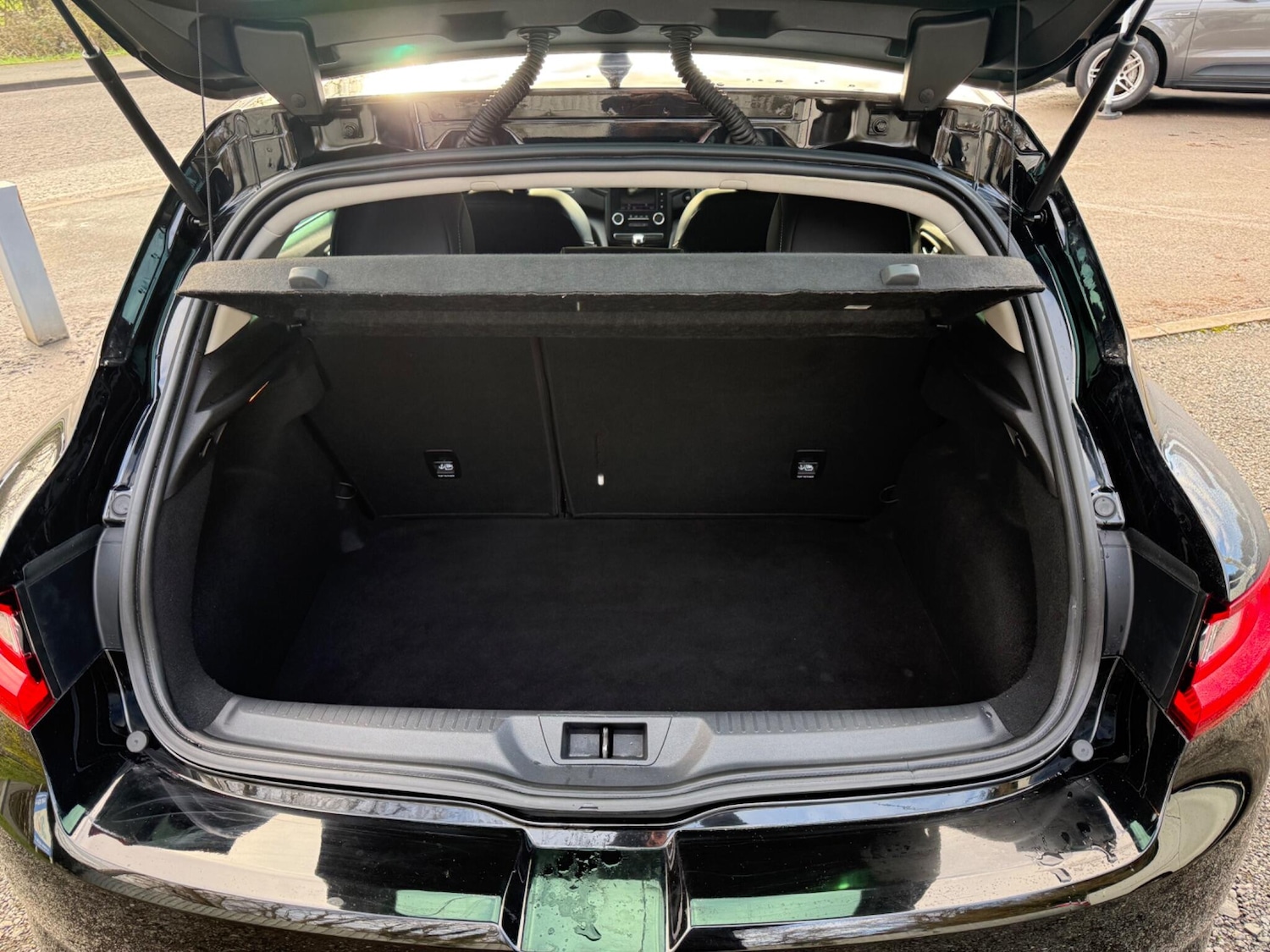 Used Renault Megane 2016 for sale - 77331079: Photo 10