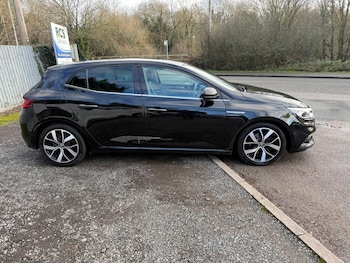 Used Renault Megane 2016 for sale - 77331079: Photo