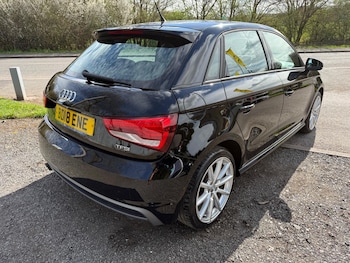 Used Audi A1 2018 for sale - 77993136: Photo