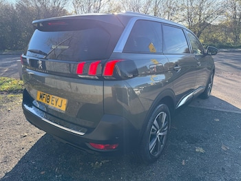 Used Peugeot 5008 2018 for sale - 76633810: Photo