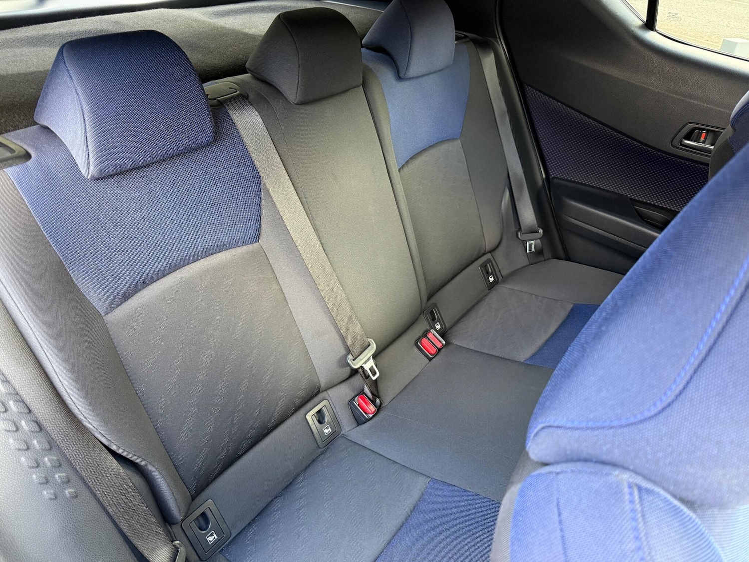 Used Toyota C-HR for sale - 76990239: Photo 13