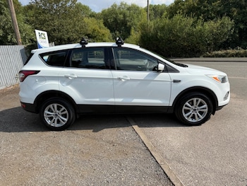 Used Ford Kuga 2017 for sale - 75531865: Photo