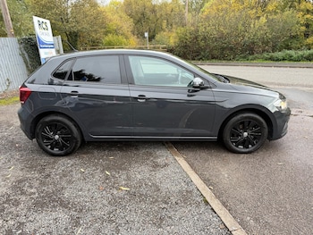 Used Volkswagen Polo 2018 for sale - 76388822: Photo
