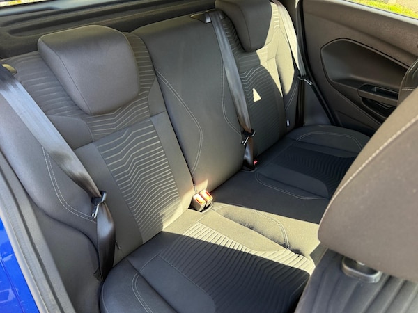 Used Ford Fiesta 2015 for sale - 76137354: Photo 14