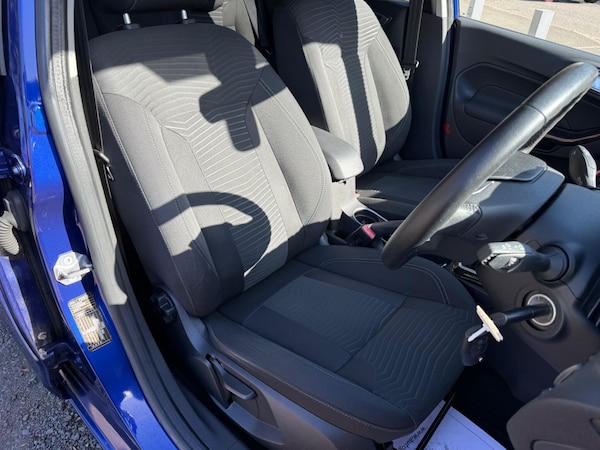 Used Ford Fiesta 2015 for sale - 76137354: Photo 16