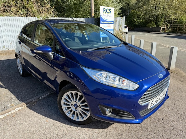 Used Ford Fiesta 2015 for sale - 76137354: Photo 1