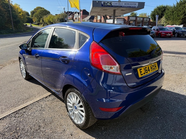 Used Ford Fiesta 2015 for sale - 76137354: Photo 6