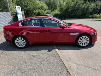Used Jaguar XE 2015 for sale - 78649099: Photo