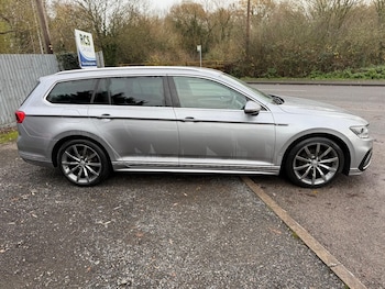Used Volkswagen Passat 2019 for sale - 76800994: Photo