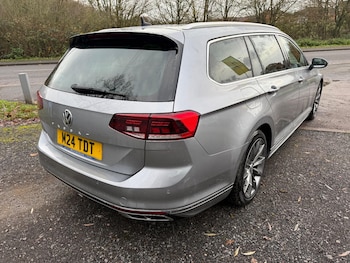 Used Volkswagen Passat 2019 for sale - 76800994: Photo