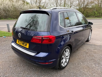 Used Volkswagen Golf SV 2017 for sale - 78007098: Photo