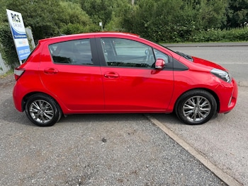 Used Toyota Yaris 2017 for sale - 78842520: Photo