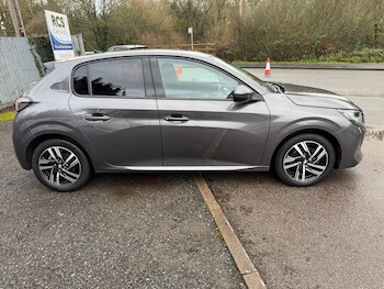 Used Peugeot 208 2021 for sale - 77229465: Photo