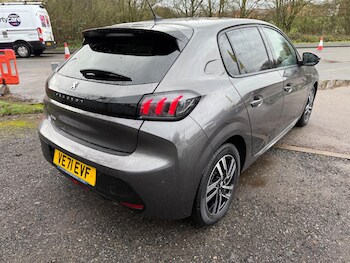 Used Peugeot 208 2021 for sale - 77229465: Photo