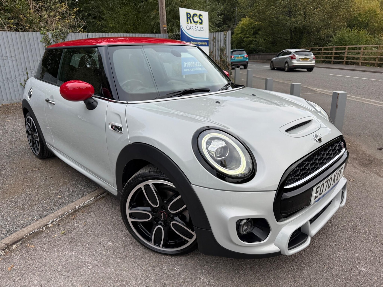 Used MINI Hatch 2020 for sale - 76201136: Photo 1