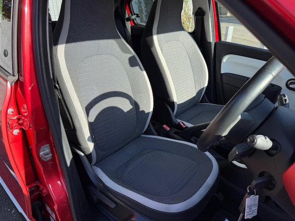 Used Renault Twingo 2015 for sale - 76085234: Photo 10