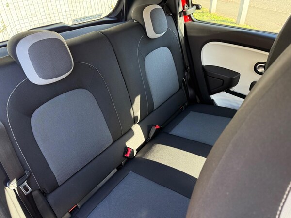 Used Renault Twingo 2015 for sale - 76085234: Photo 12
