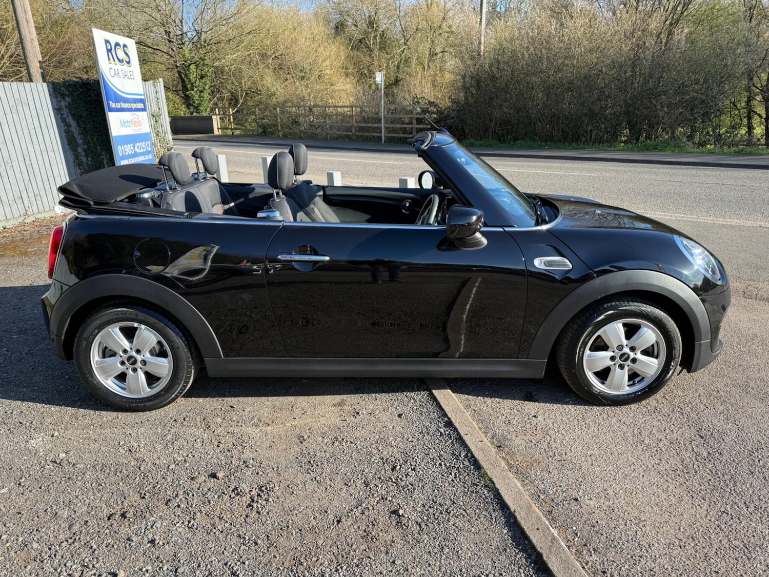 Used MINI Convertible 2020 for sale - 77909442: Photo 3