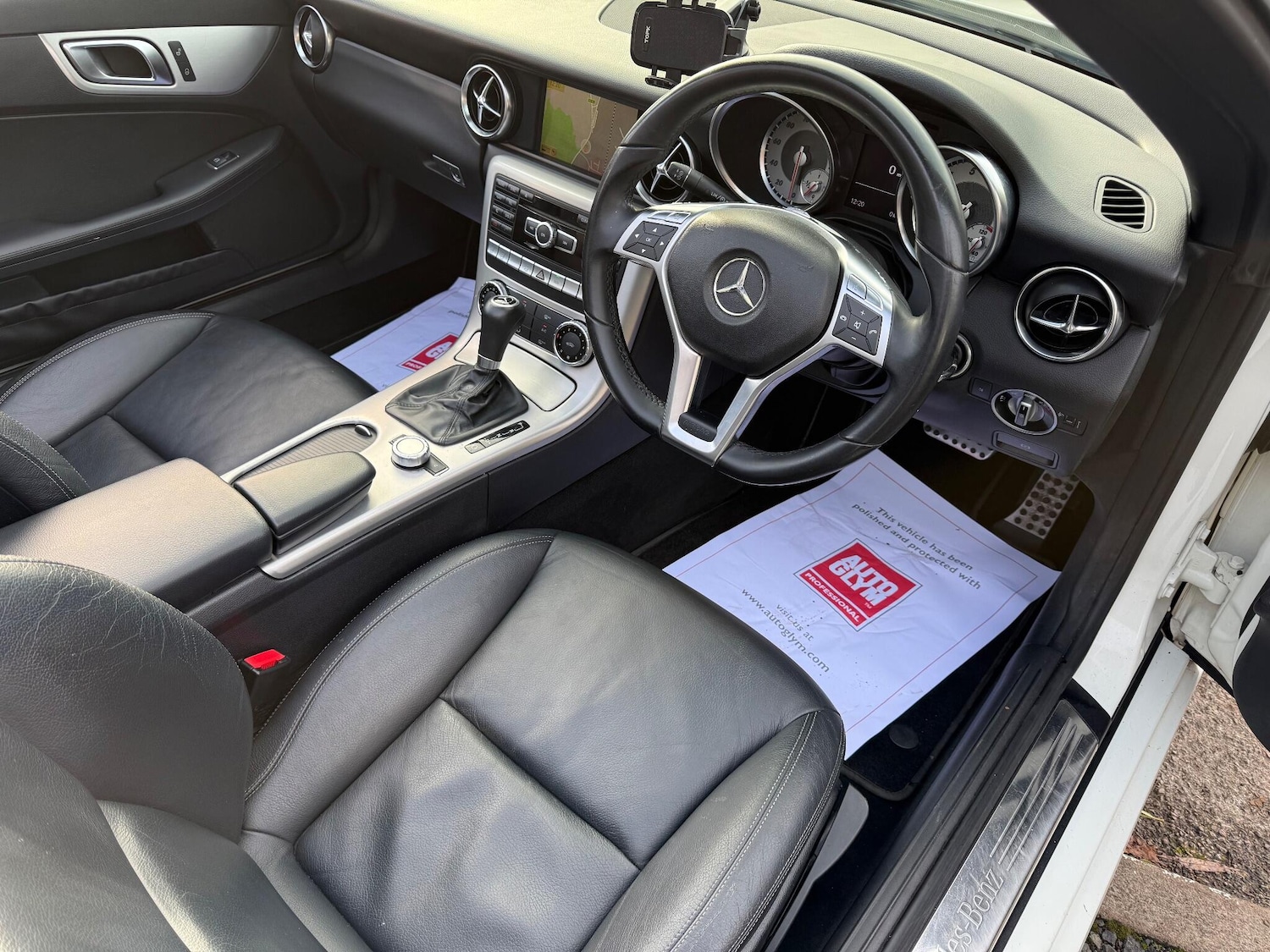 Used Mercedes-Benz SLK 2012 for sale - 76658885: Photo 12