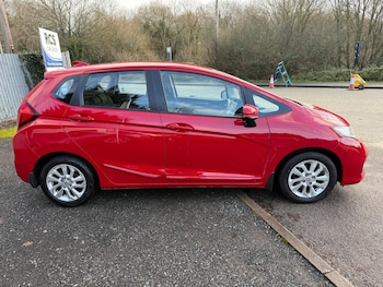 Used Honda Jazz 2019 for sale - 77143789: Photo