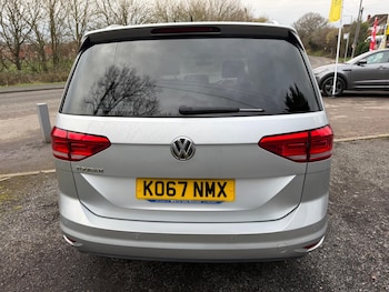 Used Volkswagen Touran 2018 for sale - 77351706: Photo