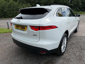 Used Jaguar F-Pace 2017 for sale - 78891857: Photo