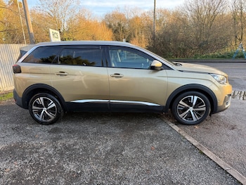Used Peugeot 5008 2018 for sale - 76898841: Photo
